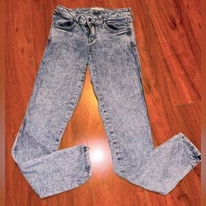 2.1 Denim Ankle Jeans w/ Zipper on Bottom
